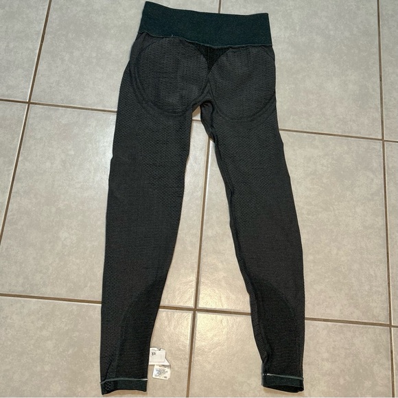 Gymshark Dark Green Textured Leggings - Picture 6 of 11
